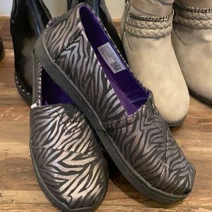 3 Pairs of Size 2. Girls Shoes. Toms, Wonder Nation